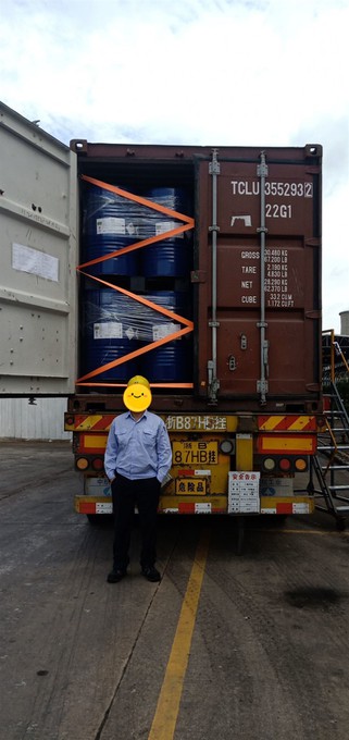 Quruq tozalash uchun erituvchi perkloretilen